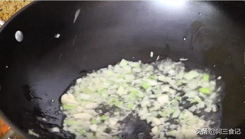 尼泊尔吃佛手瓜视频,佛手瓜的独特烹饪之旅