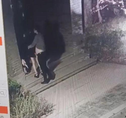 吃瓜情侣打架视频大全,视频大全揭秘甜蜜背后的冲突瞬间