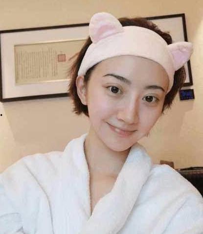 吃瓜 明星被爆素颜视频,素颜出镜！明星真实状态曝光引网友热议