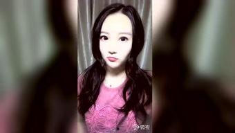 乔乔吃瓜的视频