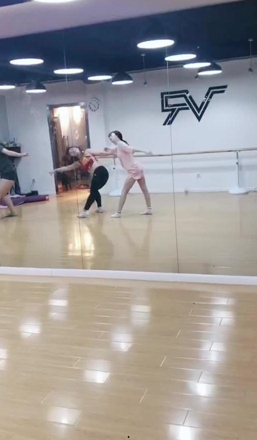 舞蹈学妹吃瓜视频大全集