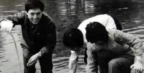 张艺谋片场吃瓜视频播放,吃瓜视频曝光导演真实一面