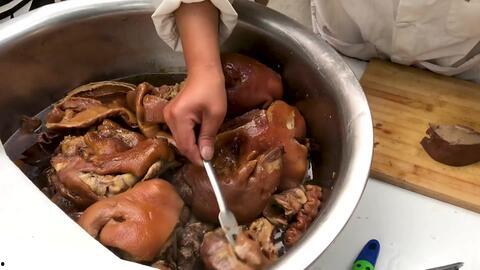 刘大瓜吃猪头肉视频,美味诱惑尽在眼前